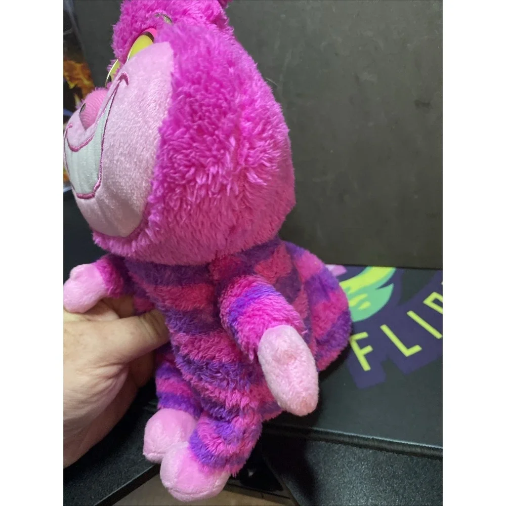 Disney Alice in Wonderland Talking Cheshire Cat Plush Plush Light Up Eyes